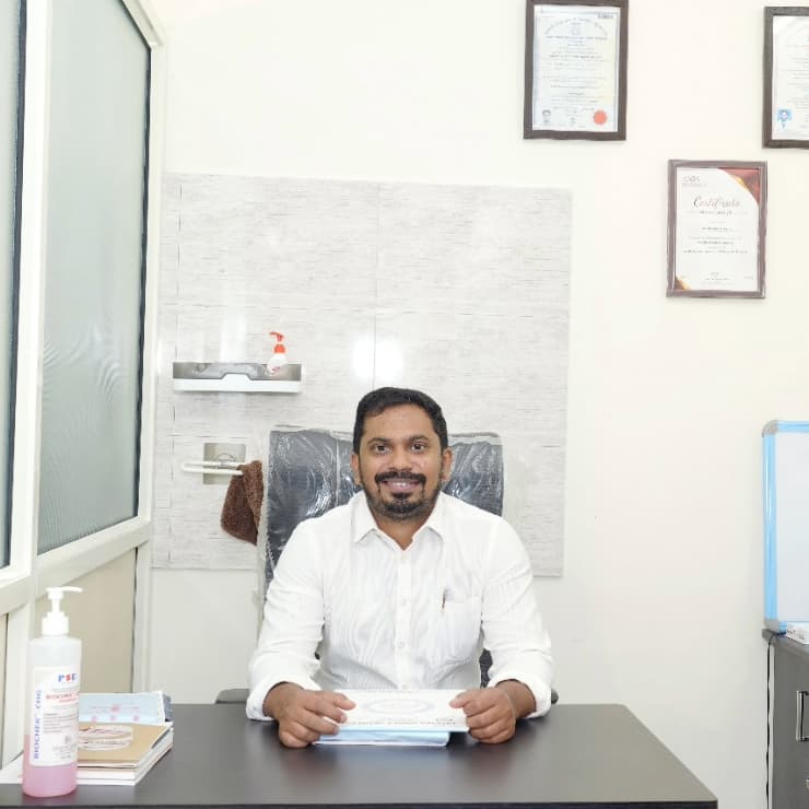 Dr. Shashank Joshi